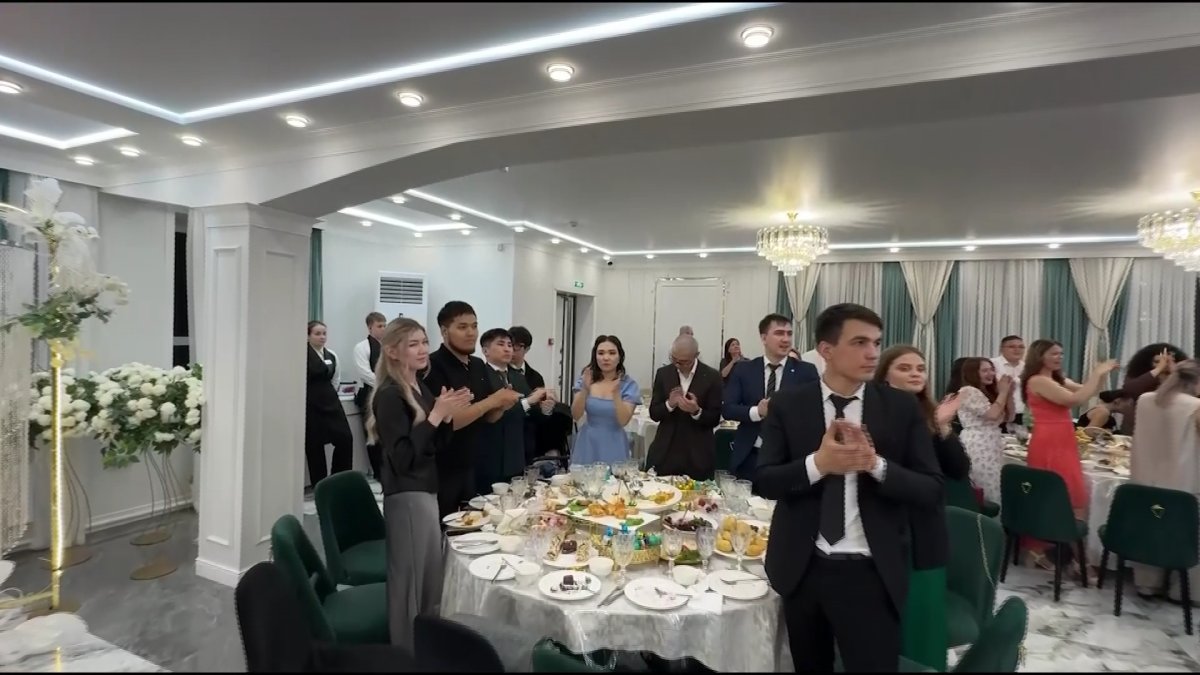 17 человек отравились на тое в ресторане Павлодара