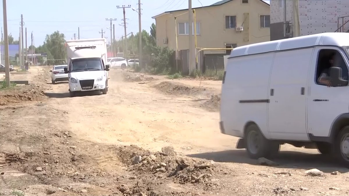 Ақтөбеліктер жол жөндеу жұмыстарының сағызша созылып кеткеніне наразы