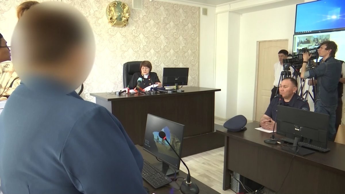 Срыв краснокнижных тюльпанов: суд Актобе прекратил дело в отношении сельского акима