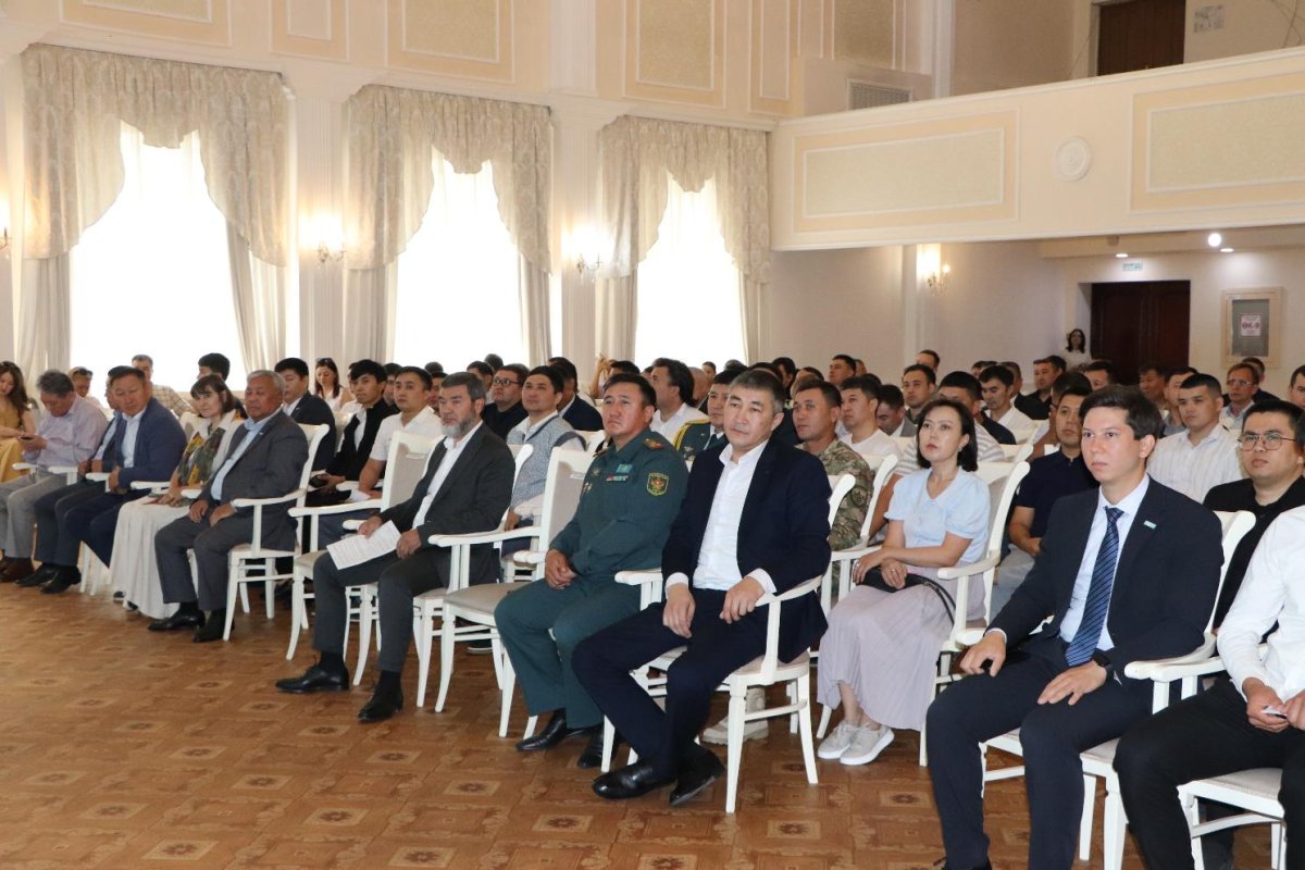 «Әке көрген – оқ жонар»: «AMANAT» партиясы әкелер форумын ұйымдастырды