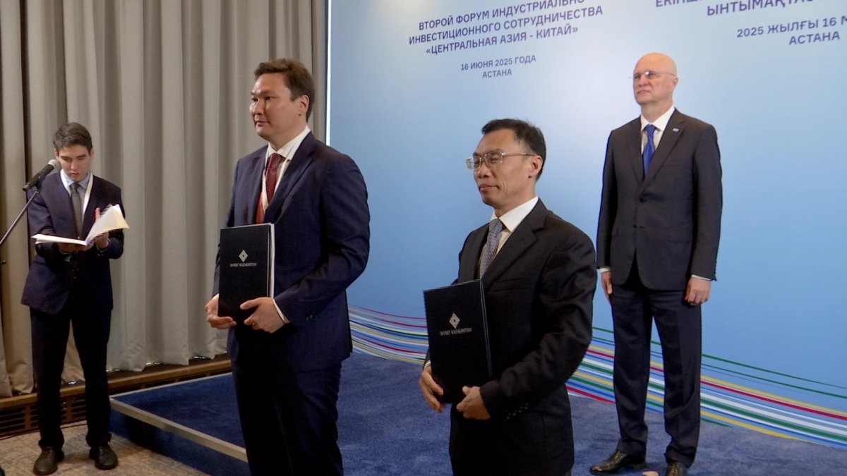 Казахстан и Китай подписали 58 соглашений на сумму свыше 24 млрд долларов