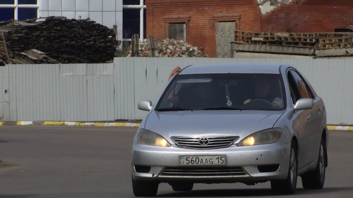 Таксисты требуют вернуть тревожную кнопку после убийства коллеги в СКО