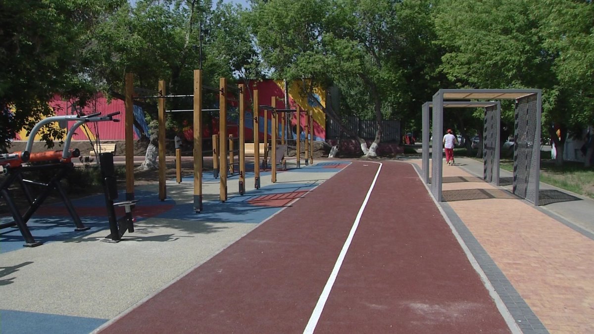 В Астане открыли большой сквер после капитальной реконструкции