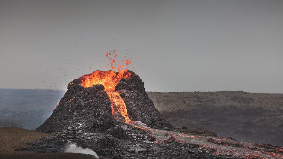 Индонезияда Левотоби жанартауы атқылай бастады
