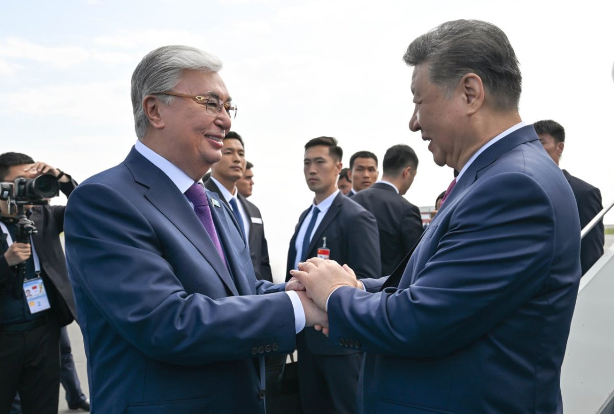 Қасым-Жомарт Тоқаев Си Цзиньпинді шығарып салды