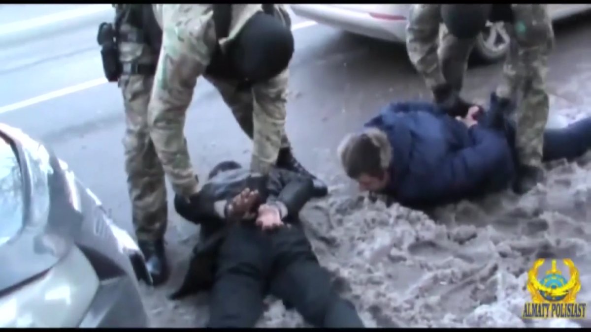 Более 800 килограммов наркотиков с начала года изъяли полицейские Карагандинской области