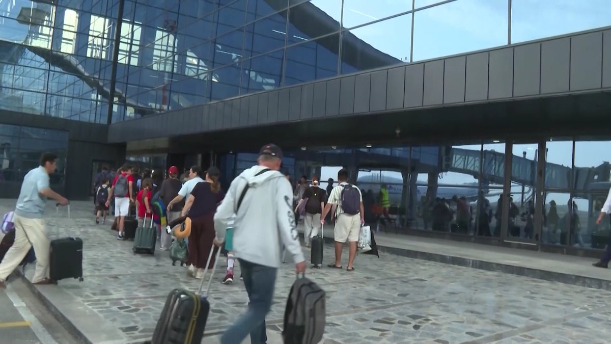 Эвакуировано 144 человек: МИД продолжает вывозить казахстанцев из Ирана и Израиля