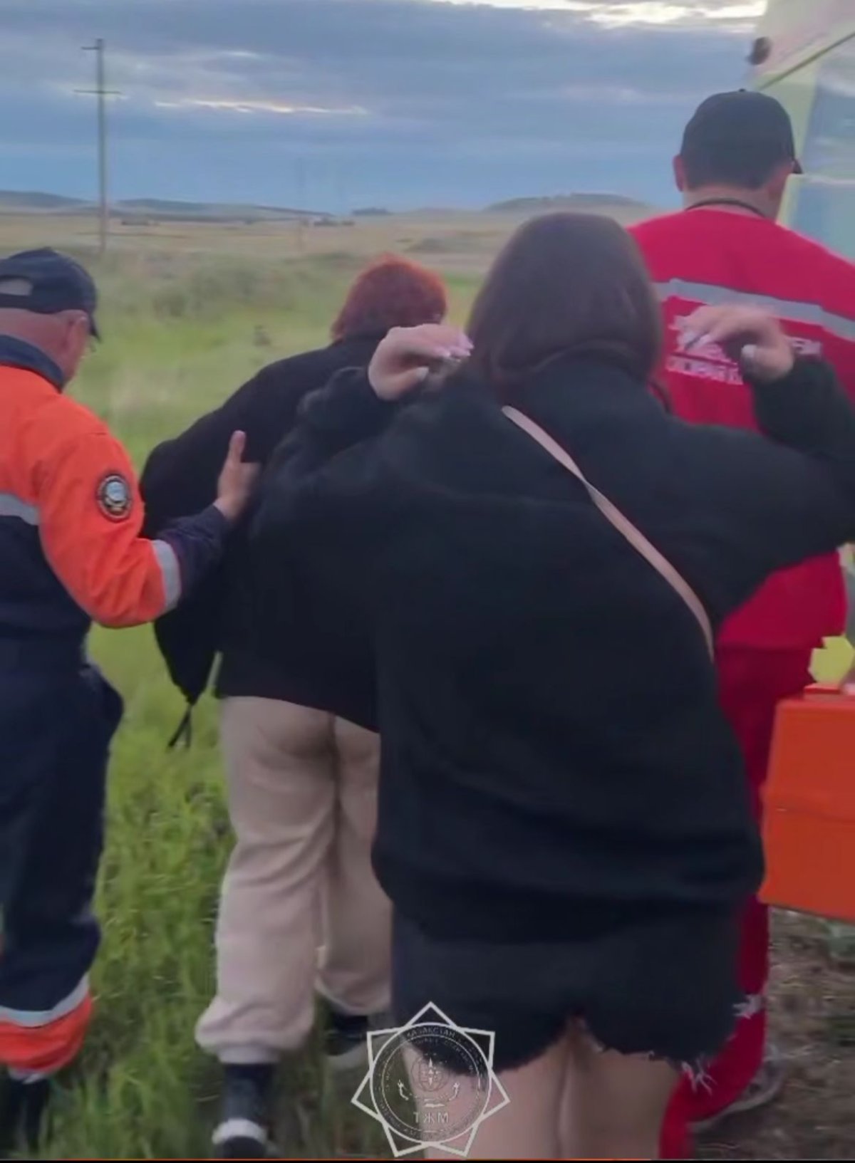 Туристі таудан түсірді