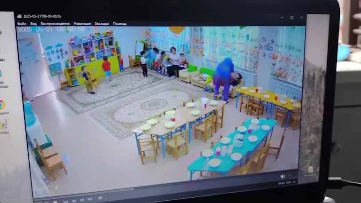 "Била по голове, по спине" - воспитатель детского сада в Павлодаре систематически избивала детей младшей группы