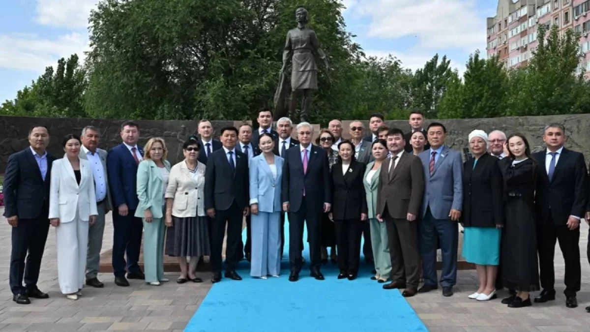 Президент Ақтөбе жұртшылығымен әңгімелесті