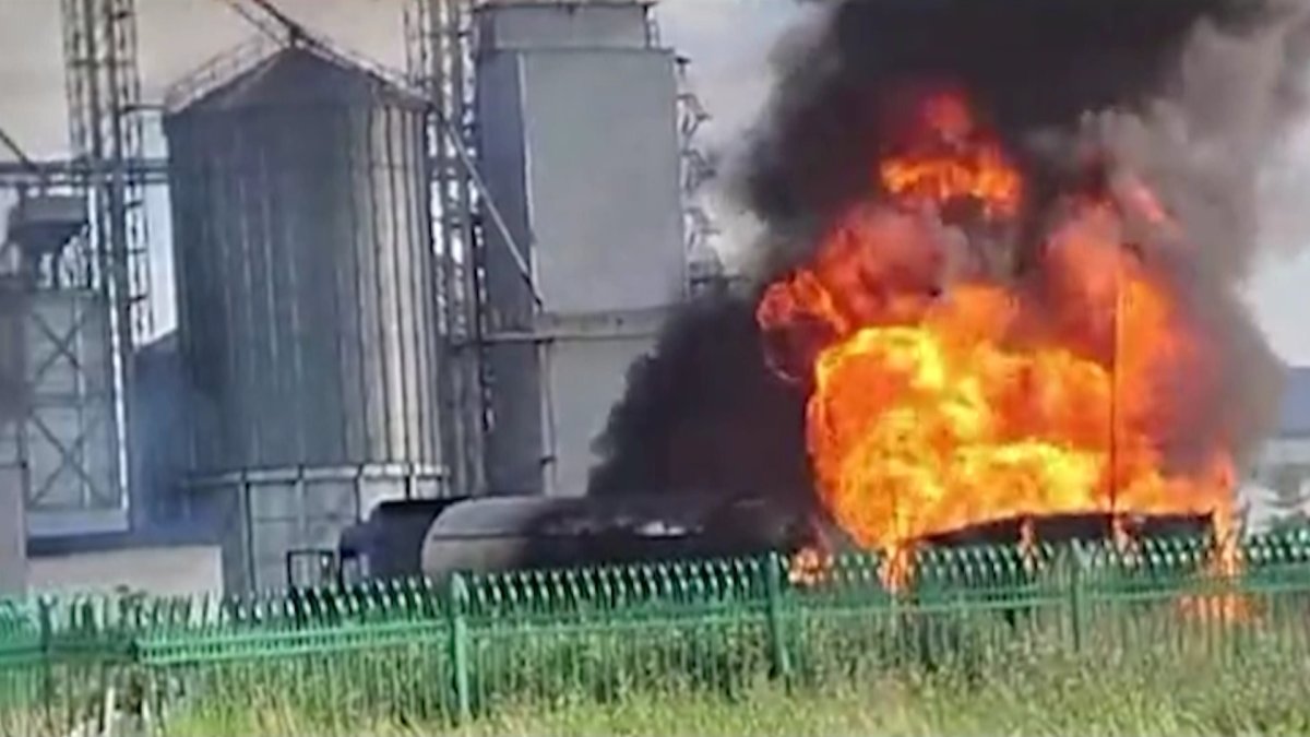 Восемь человек пострадало в результате взрыва на предприятии СКО