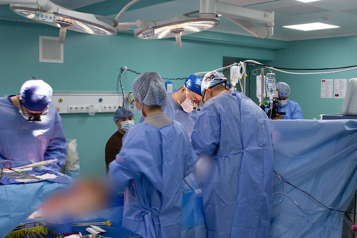 Третью пересадку сердца успешно провели в НИИ Кардиологии