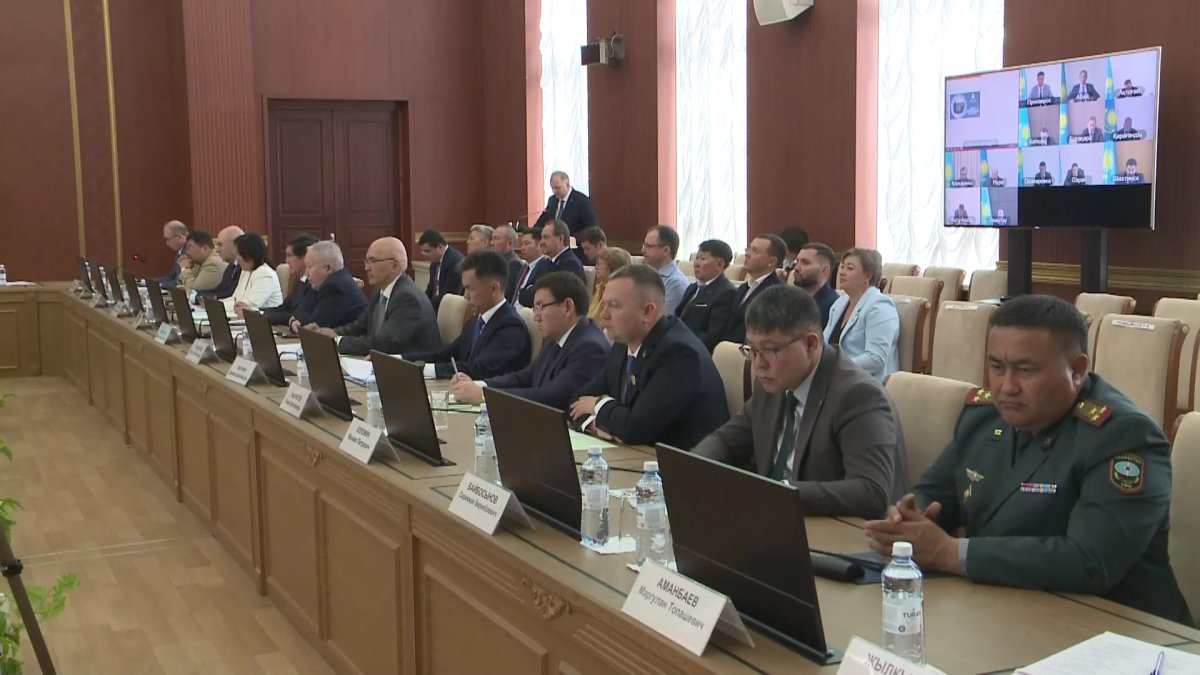 «Заң мен тәртіп». Қарағанды облысында сыбайлас жемқорлық тәуекелдерін азайту шаралары талқыланды