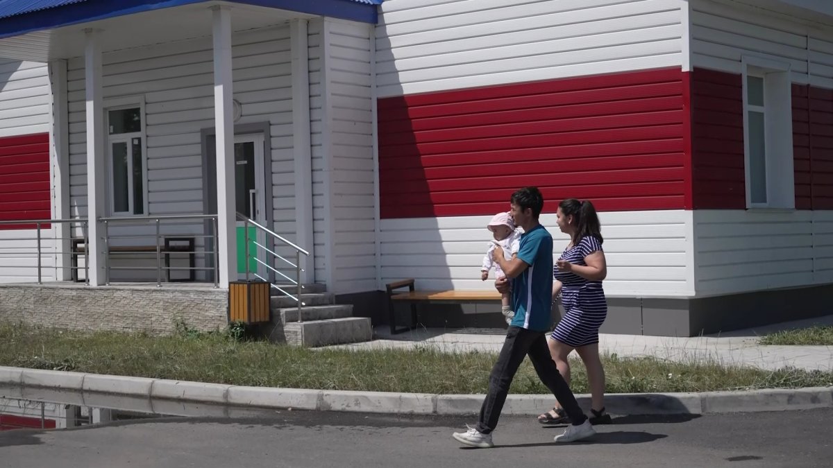 Шығыс Қазақстан облысындағы ауылға жайлы мектеп пен амбулатория салынды