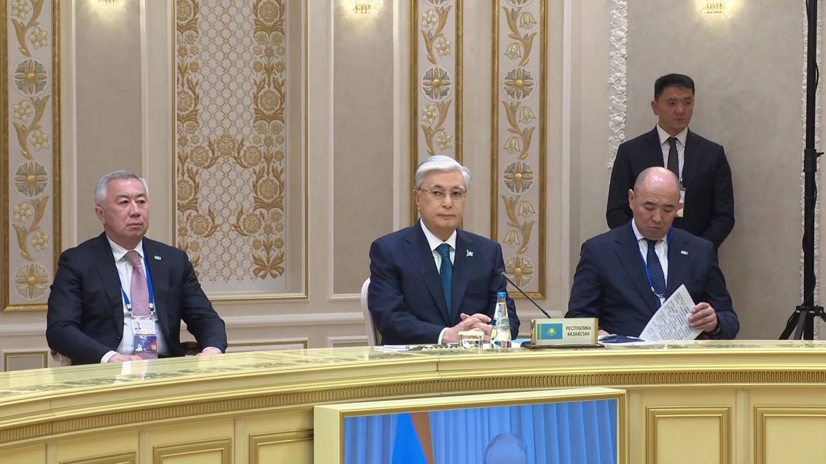 "У нас есть шанс стать лидерами в области ИИ": Президент выступил на форуме и совете ЕАЭС в Минске