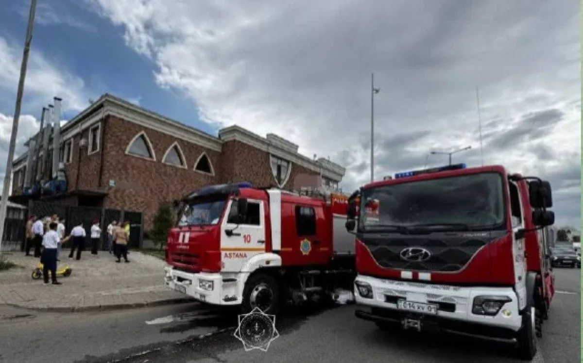 Астанада екі адам өрттен құтқарылды
