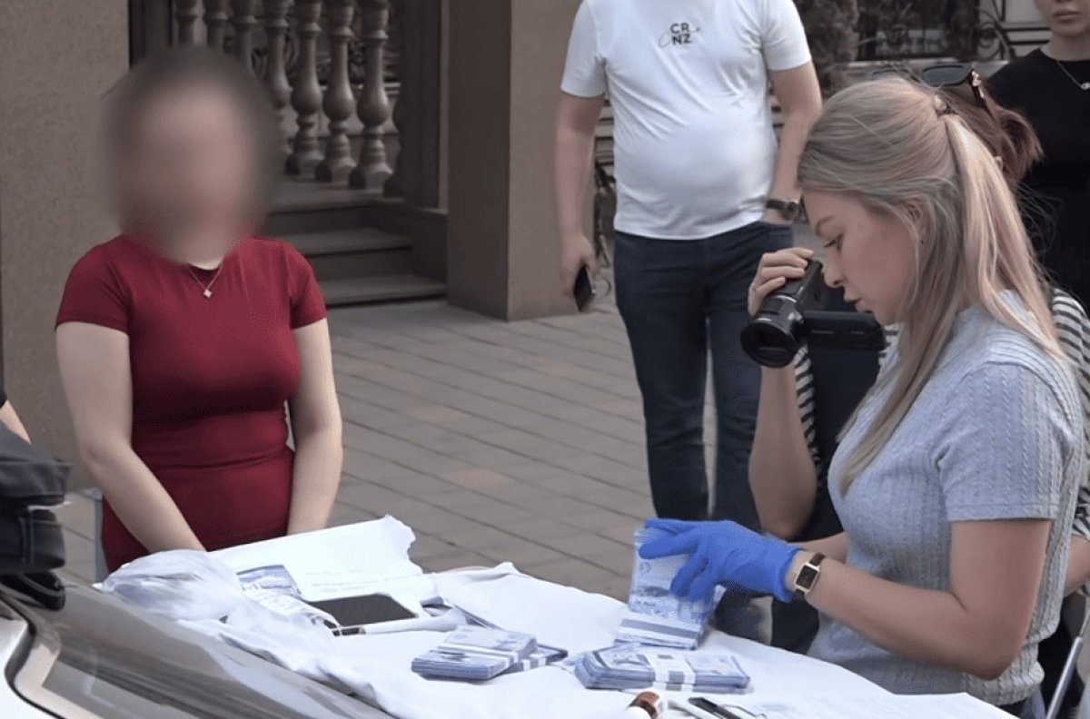 Торговцев новорождёнными детьми поймали с поличным в Алматы (ВИДЕО)