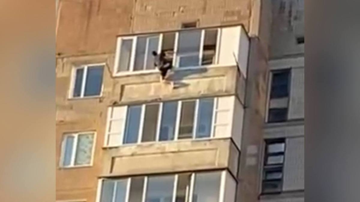 Қарағандыда полицейлер ер адамды құтқарып қалды