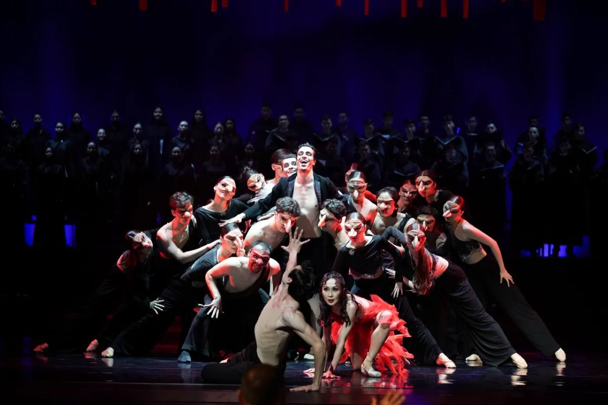 «Астана Балет» театры  «Carmina Burana» балет-кантатасының премьерасымен театр маусымын жапты