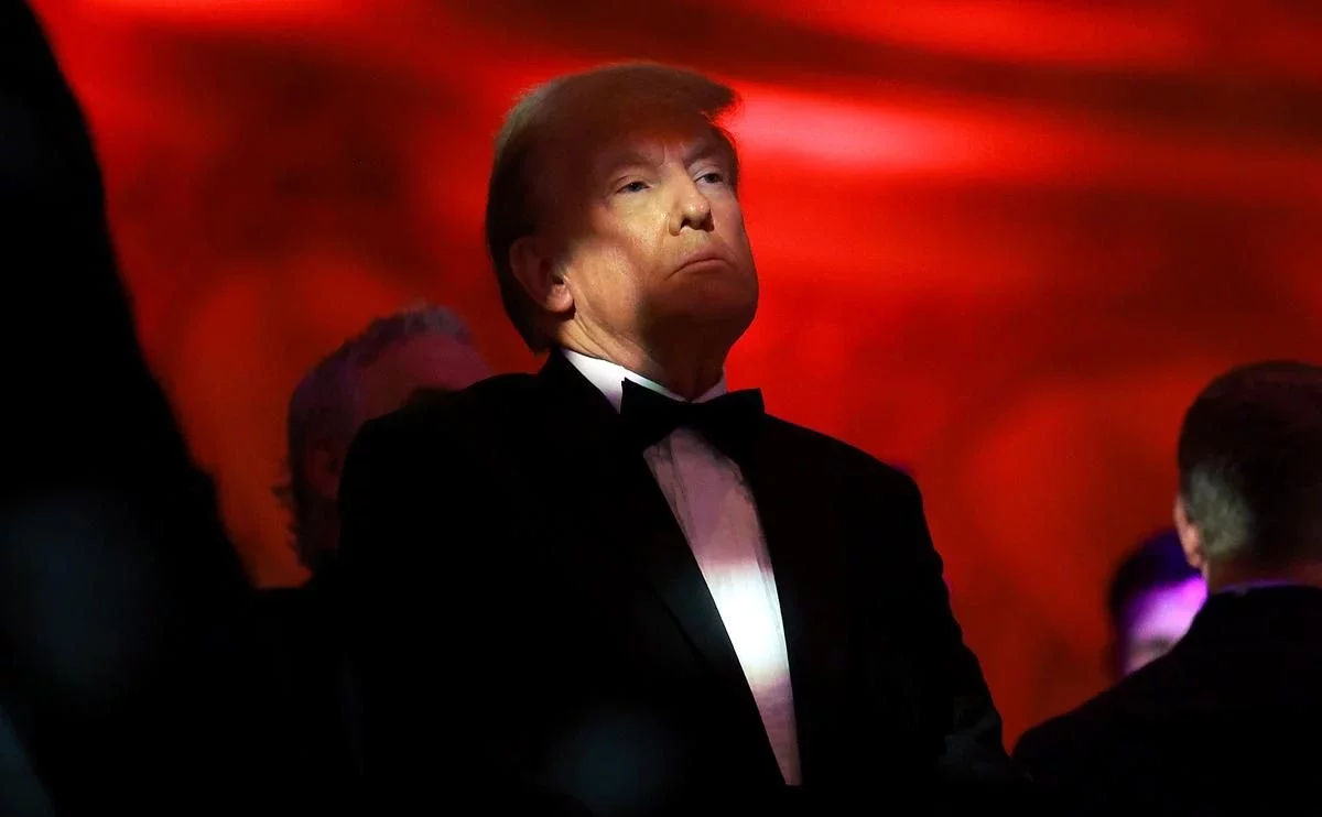 Трамп БРИКС-ті қолдайтын елдерге қосымша тариф енгізетінін айтып сес көрсетті