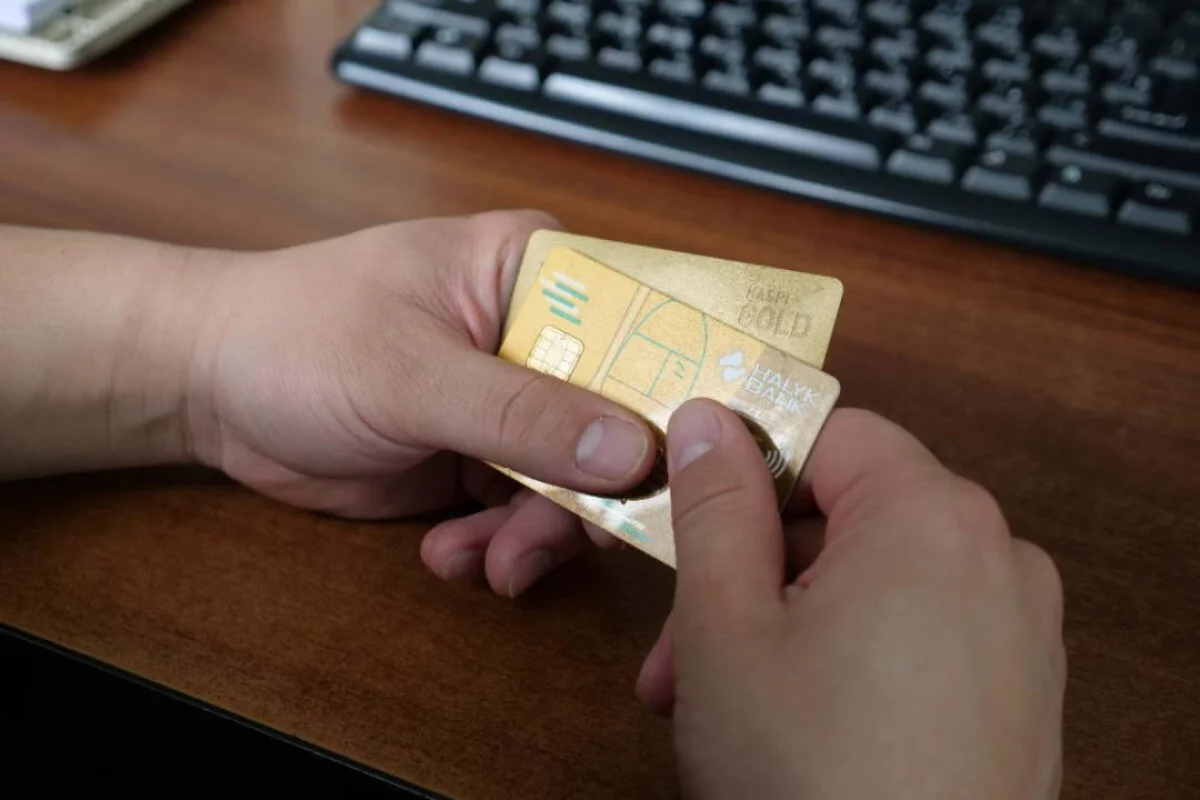 Нашёл - не твое: в Астане задержан иностранец, расплатившийся чужой картой