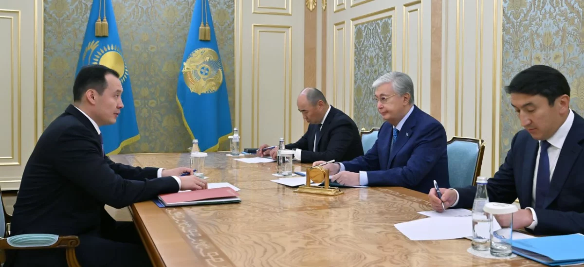 Глава QazaqGaz рассказал Президенту о газификации Жетысу и проектах с Россией и Китаем