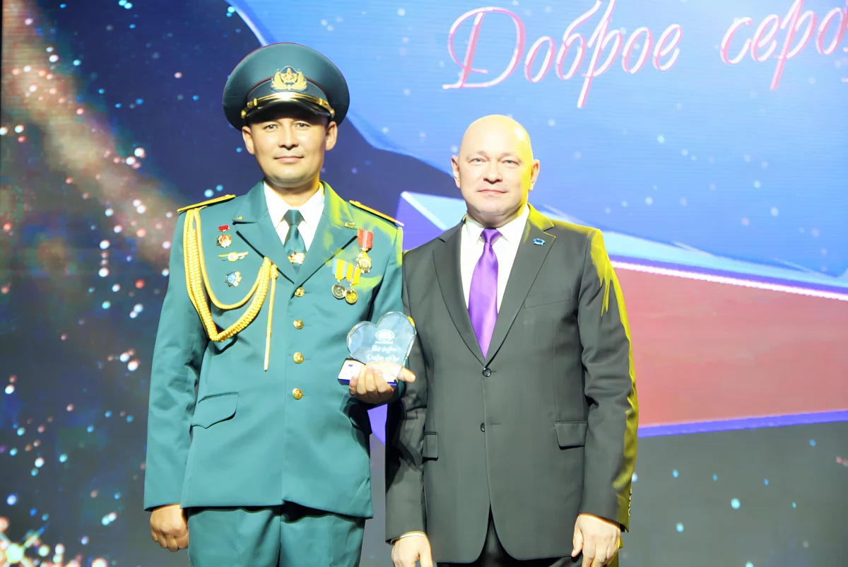 Суға тұншыққан қызды құтқарған сарбаз “Ізгі жүрек” сыйлығына ие болды