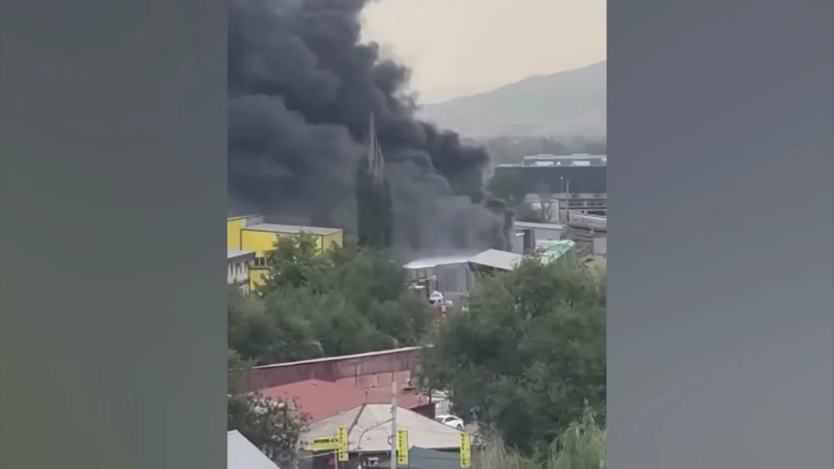 Пожар на складе в Алматы