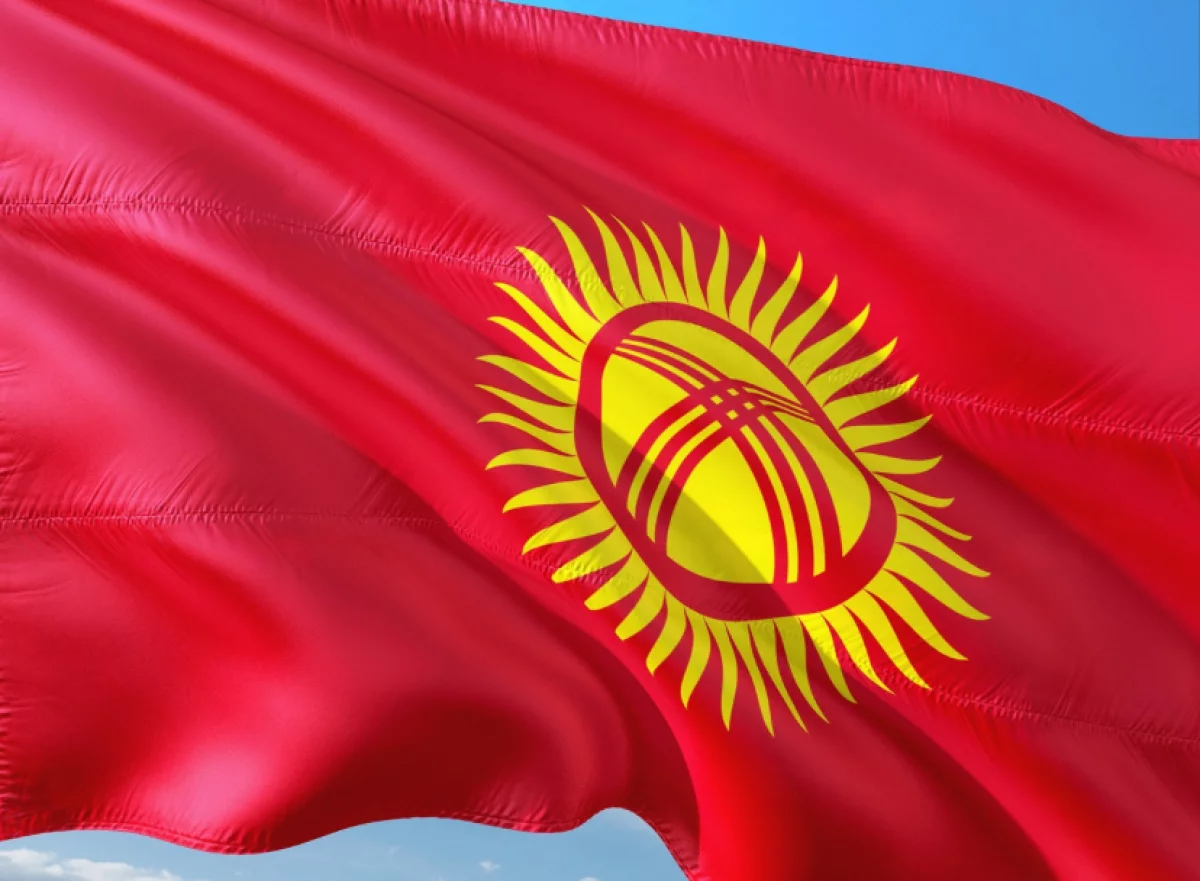 Власти Кыргызстана решили ввести временное госуправление над международным интернет-трафиком