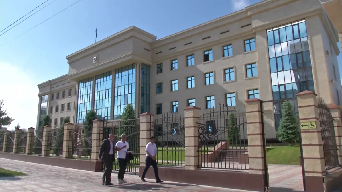 Жамбыл облысында оқушы пневматикалық қарумен досын атып жарақаттады