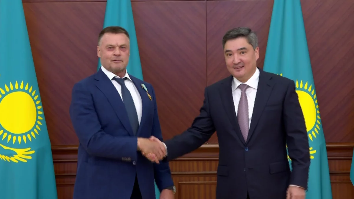 Құрылыс саласының мамандары мен ардагерлеріне мемлекеттік наградалар табысталды