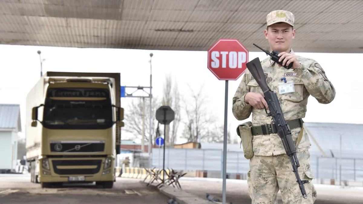 На границе Казахстана и России ожидаются затруднения движения на отдельных пунктах пропуска