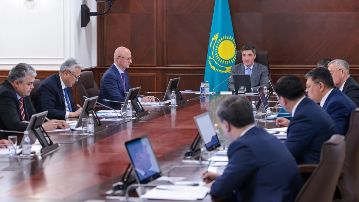 Үкімет әлеуметтік-экономикалық даму болжамдары мен 2026-2028 жылдарға арналған бюджет жобасын мақұлдады
