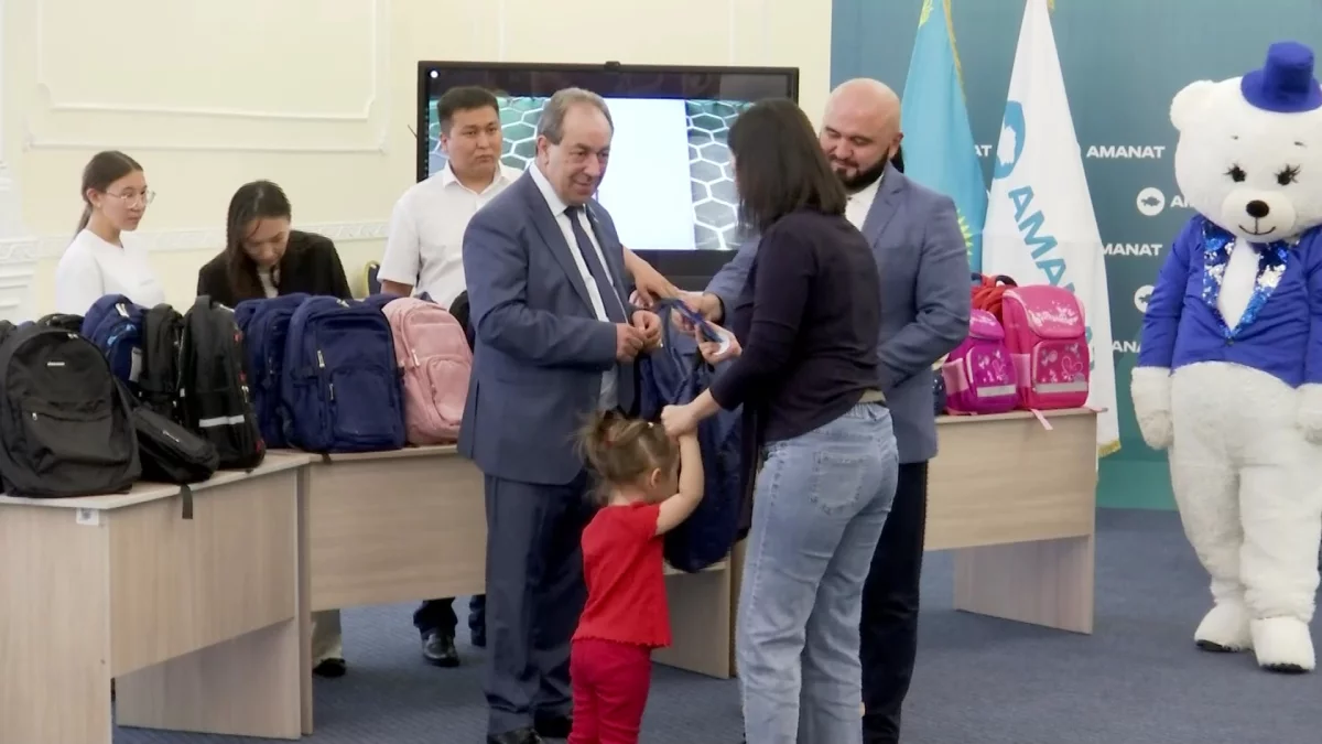 Павлодарда “Баланы мектепке дайындайық” республикалық акциясы аясында мыңға жуық оқушыға көмек көрсетілді