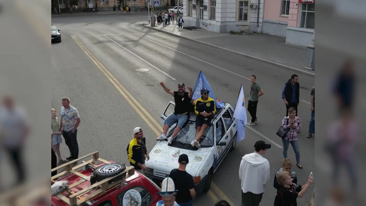 Более 100 команд международного автопробега «Mongol Rally» финишировали в Усть-Каменогорске