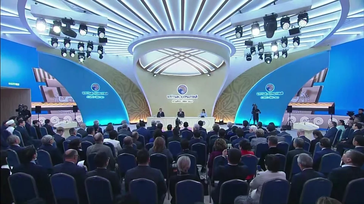 Президент реформасын жүзеге асыру мақсатында «AMANAT» партиясы «Кітап оқитын ұлт» жаңа жобасын бастады