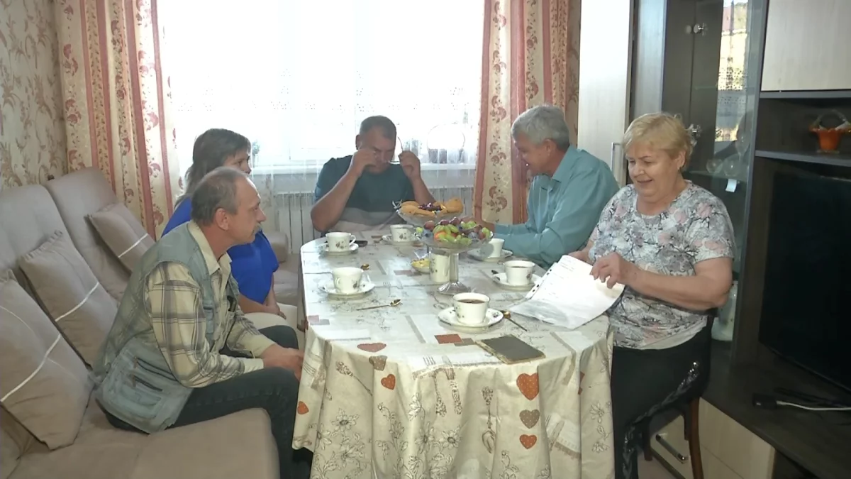 Кеншілер әулеті: төрт ғасыр, сегіз буын