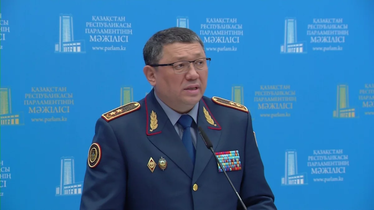 "Будем чистить свои ряды": О предателях в рядах полиции высказался глава МВД Е. Саденов