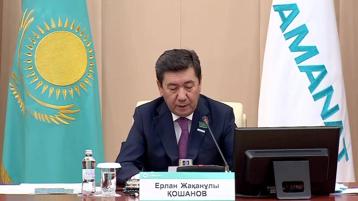 «AMANAT» фракциясы Президент Жолдауларының орындалуы туралы Премьер-Министрдің ақпаратын тыңдады