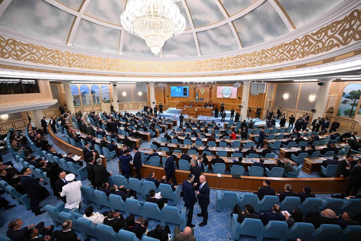 Токаев предложил сделать парламент Казахстана однопалатным