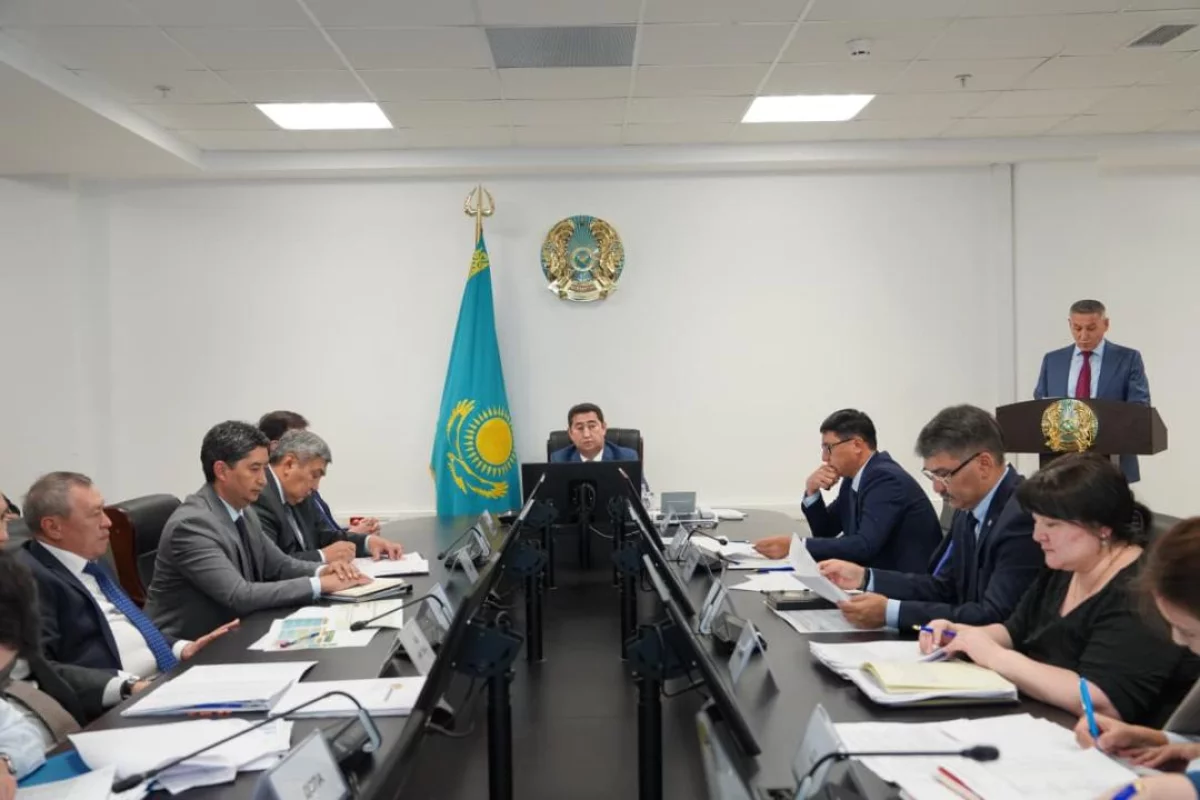 А. Сапаров: Качественное исполнение поручений Президента - под личным контролем