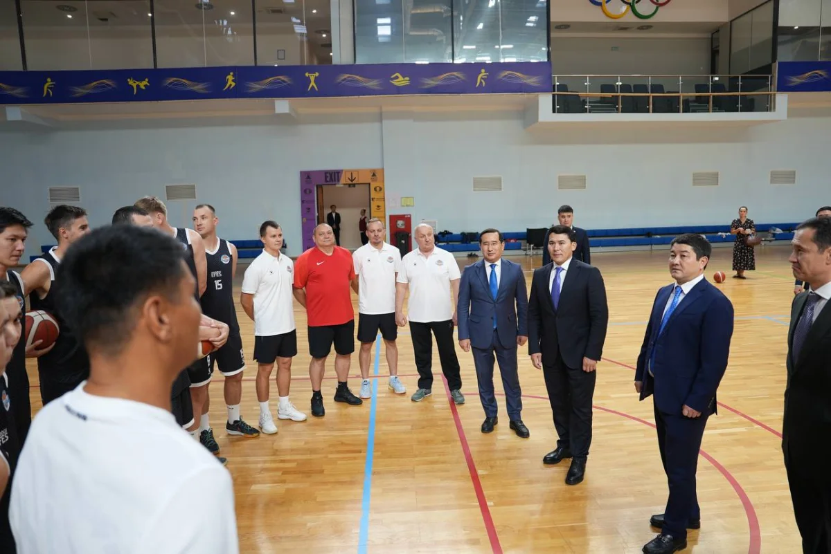 Ербол Мырзабосынов баскетболдан Қазақстан кубогінің жеңімпаздарымен кездесті