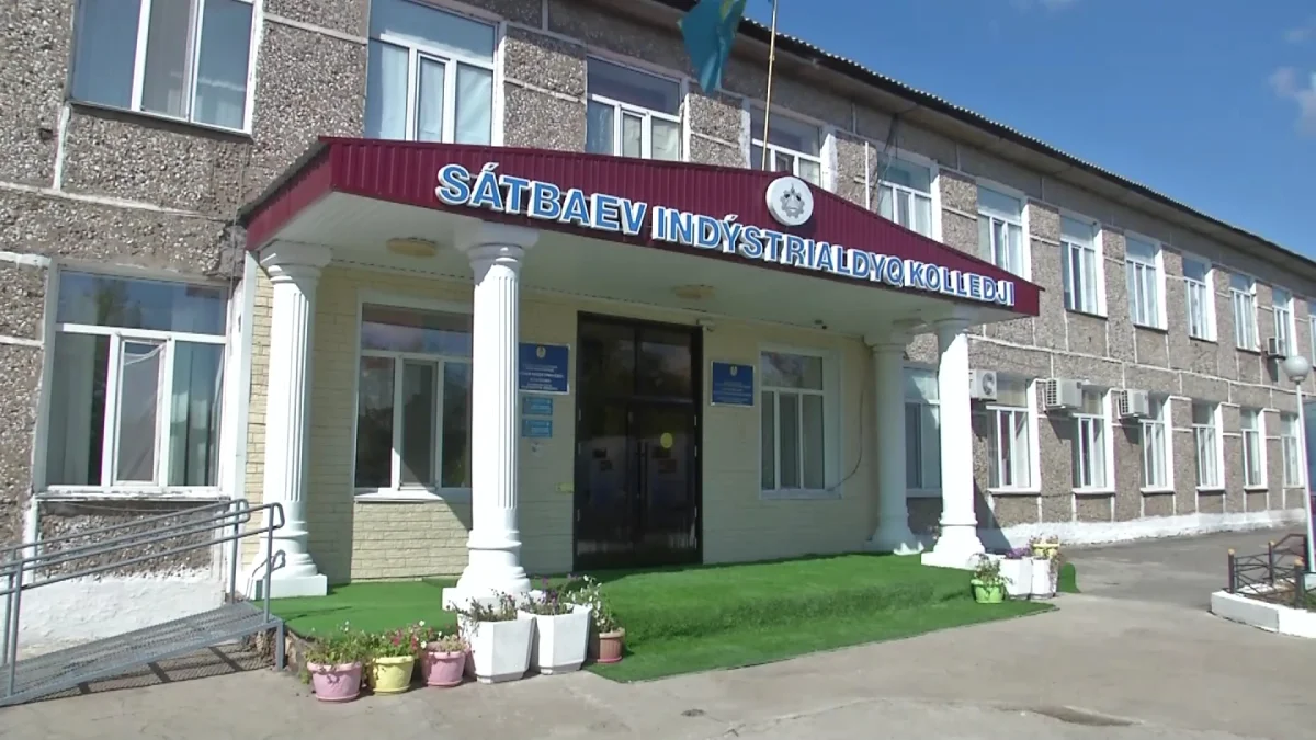 Сәтпаев индустриалдық колледжінің студенттері дуальды оқытудың арқасында жұмысқа орналасып жатыр