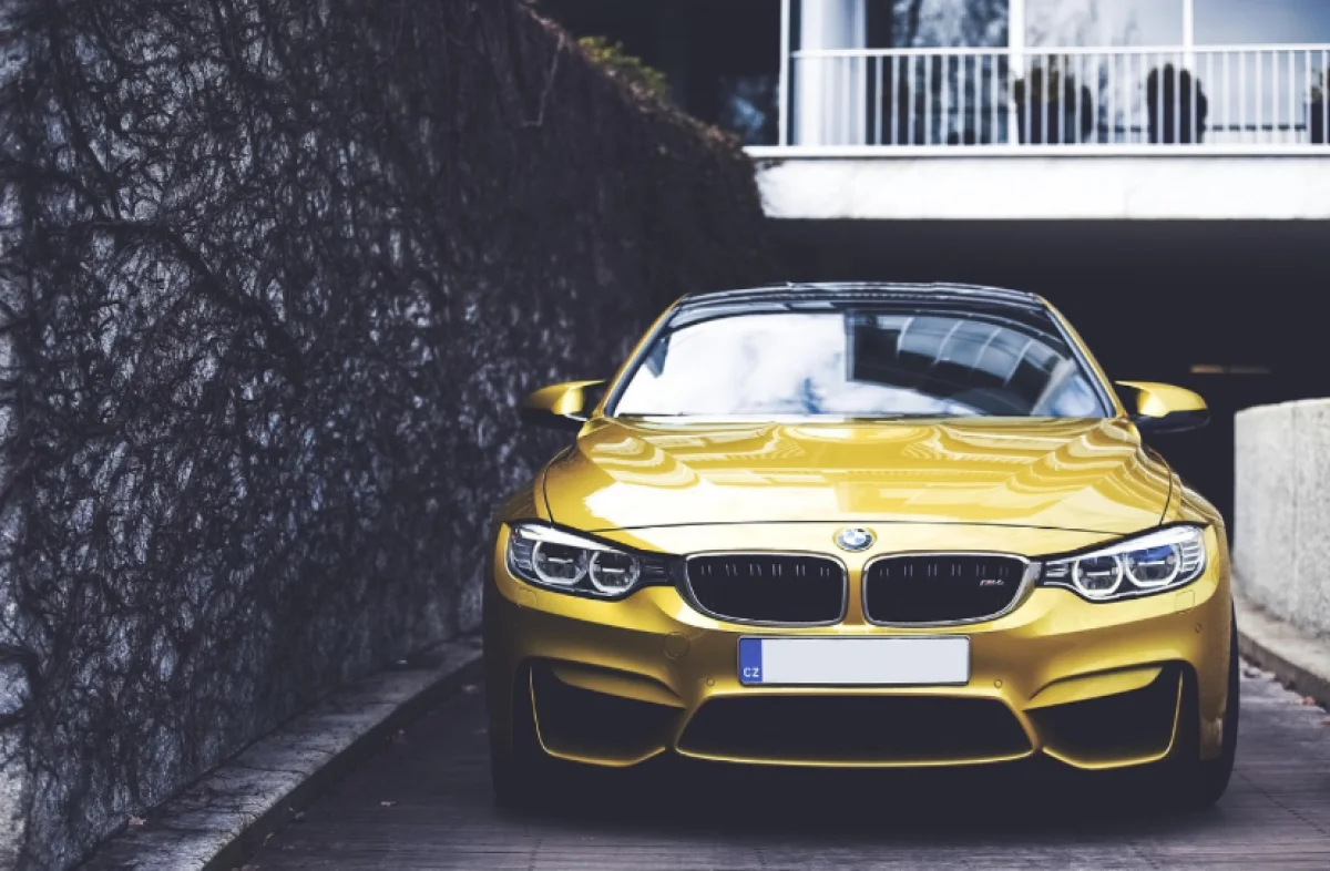 BMW отзывает в автосервисы более 130 тысяч машин из-за риска возгорания