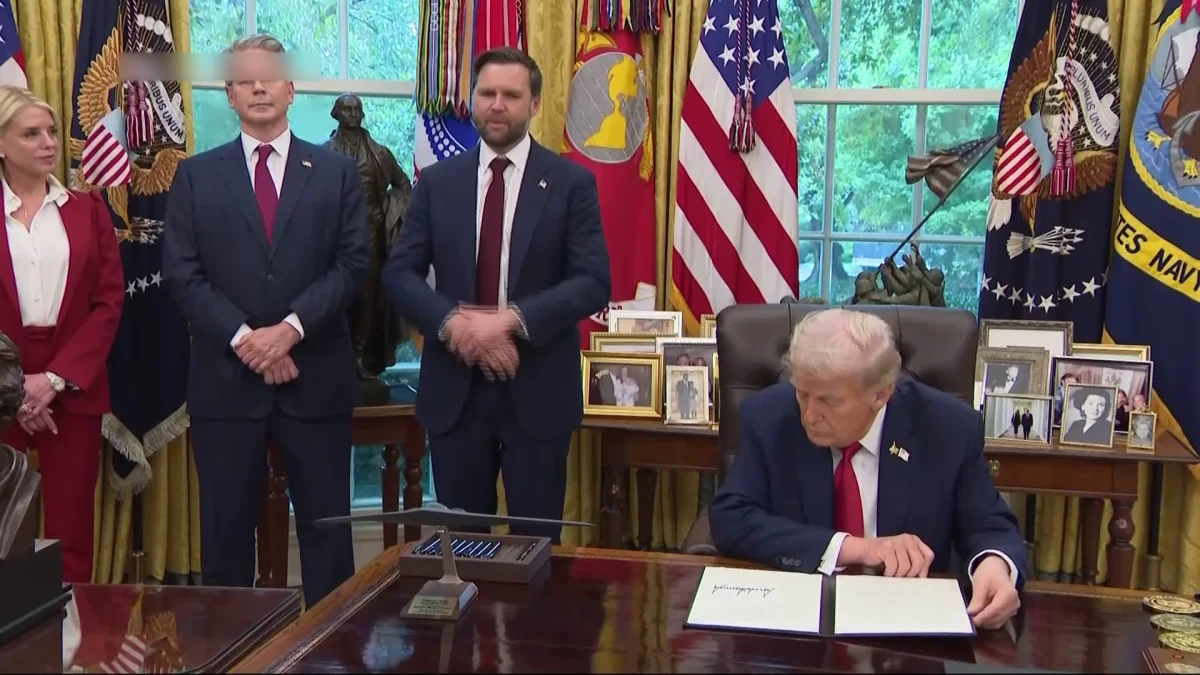 Трамп: «Мен Израильдің Палестинаны жаулап алуына жол бермеймін»