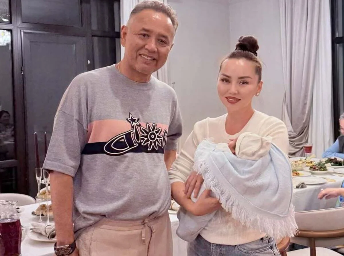 Казахстанская певица Айша Байбосынова назвала сына в честь супруга Баян Алагузовой