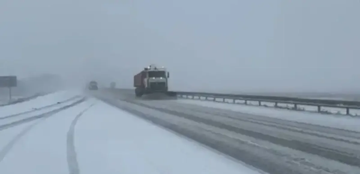 Ауа райына байланысты екі облыста жол жабылды