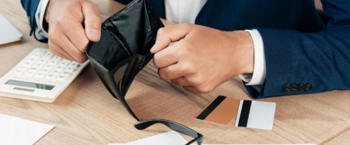 К казахстанцам обратились по поводу «списания кредитов»