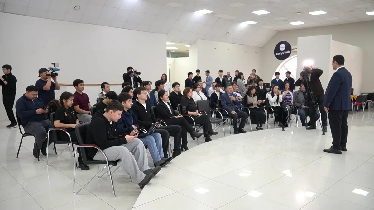 Мәжіліс депутаттары өнеркәсіп нысандарын аралады