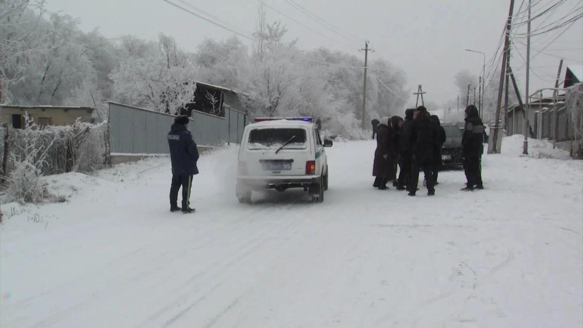 Труп оставил возле спящей дочери: в алматинской области расследуют дело об убийстве женщины сожителем